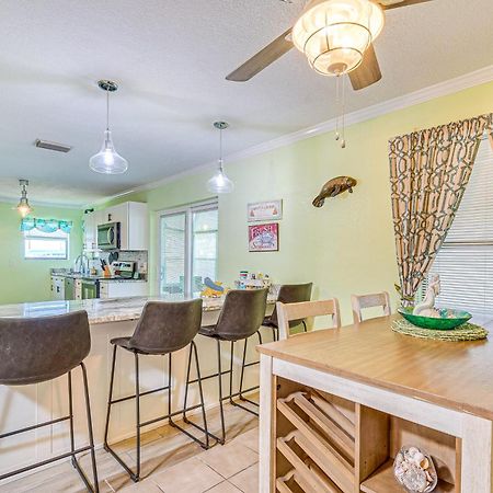 Waterfront Hernando Beach Home With Dock And Hot Tub! Exterior photo