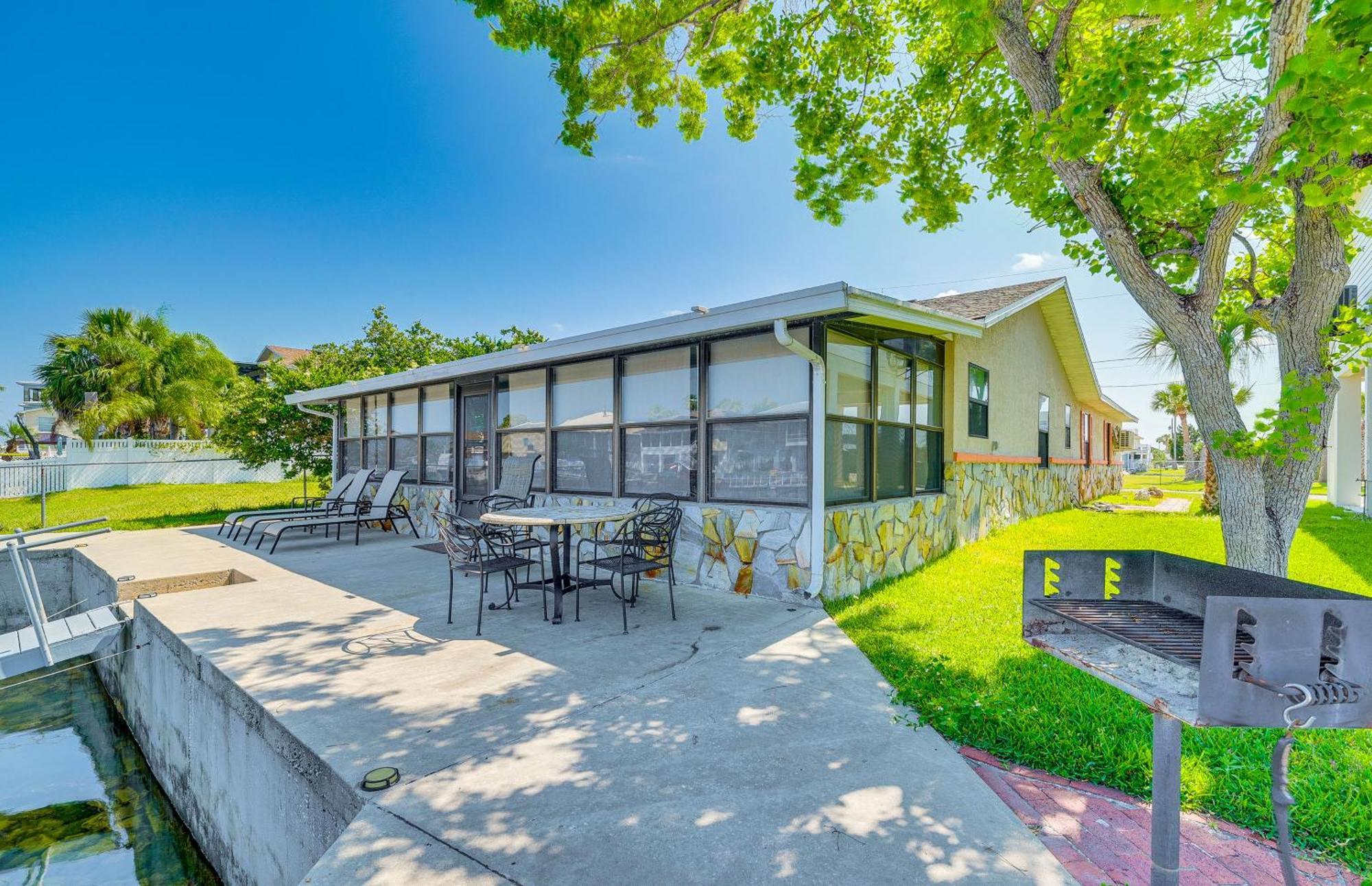Waterfront Hernando Beach Home With Dock And Hot Tub! Exterior photo