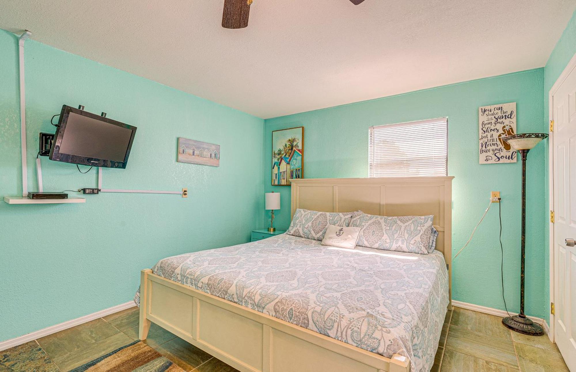 Waterfront Hernando Beach Home With Dock And Hot Tub! Exterior photo