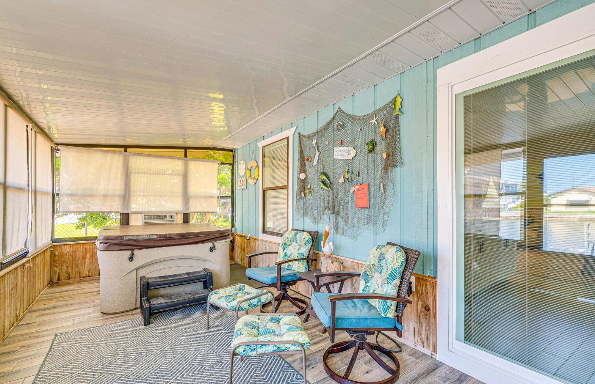 Waterfront Hernando Beach Home With Dock And Hot Tub! Exterior photo