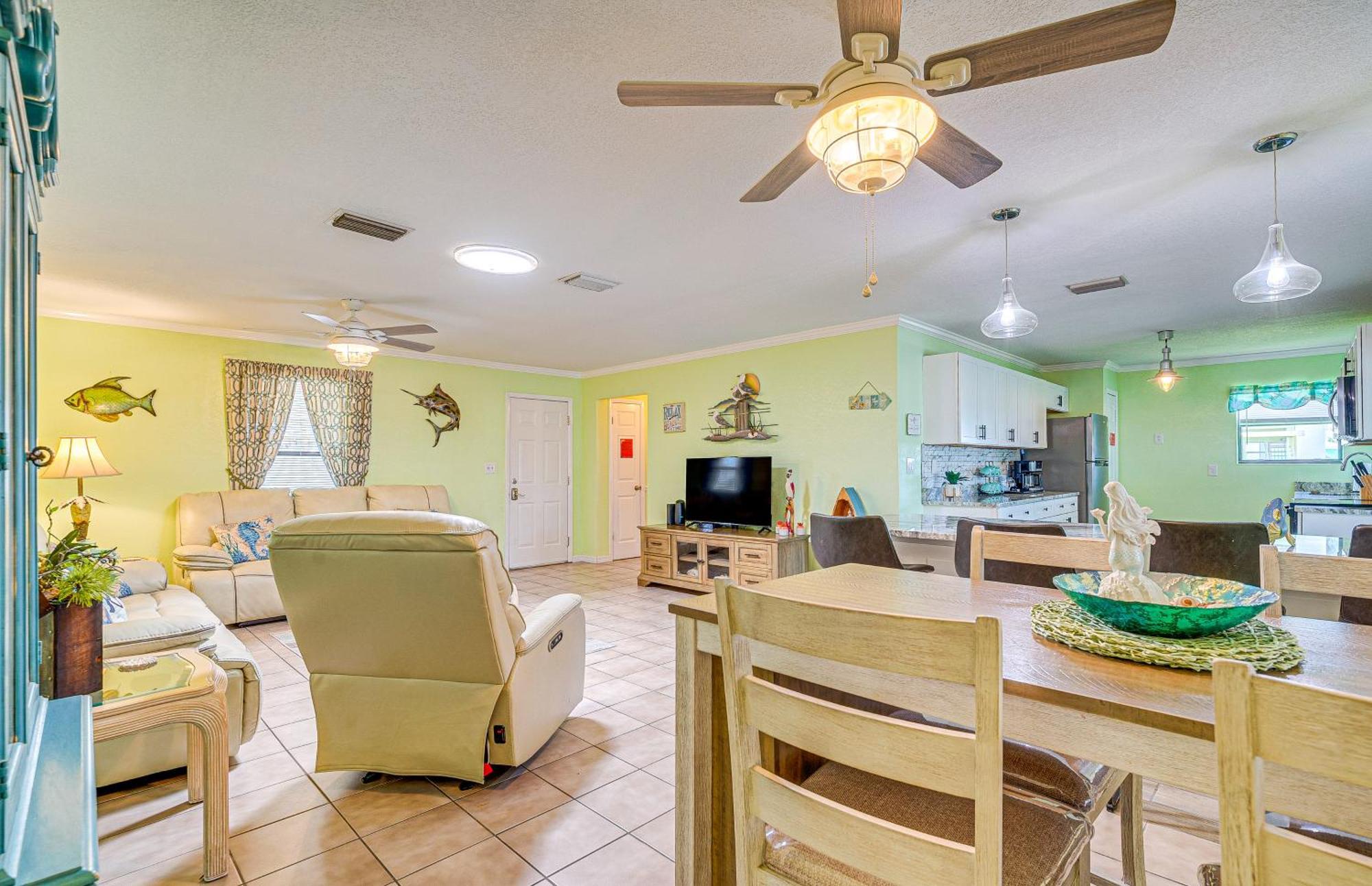 Waterfront Hernando Beach Home With Dock And Hot Tub! Exterior photo